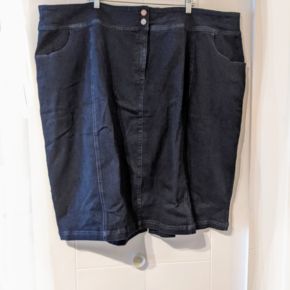 Denim midi skirt, Universal Standard Julia plus - Picture 3 of 9